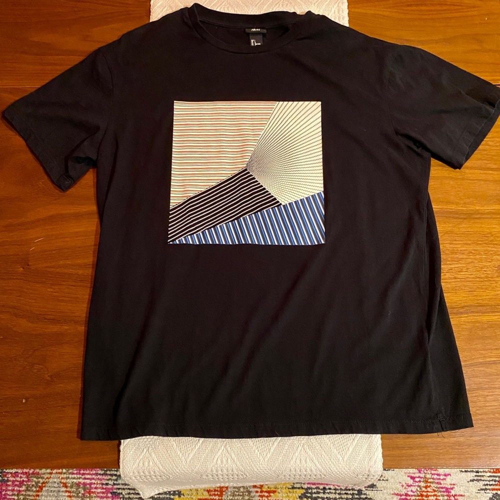 Men’s Large H&M Graphic Tee Shirt